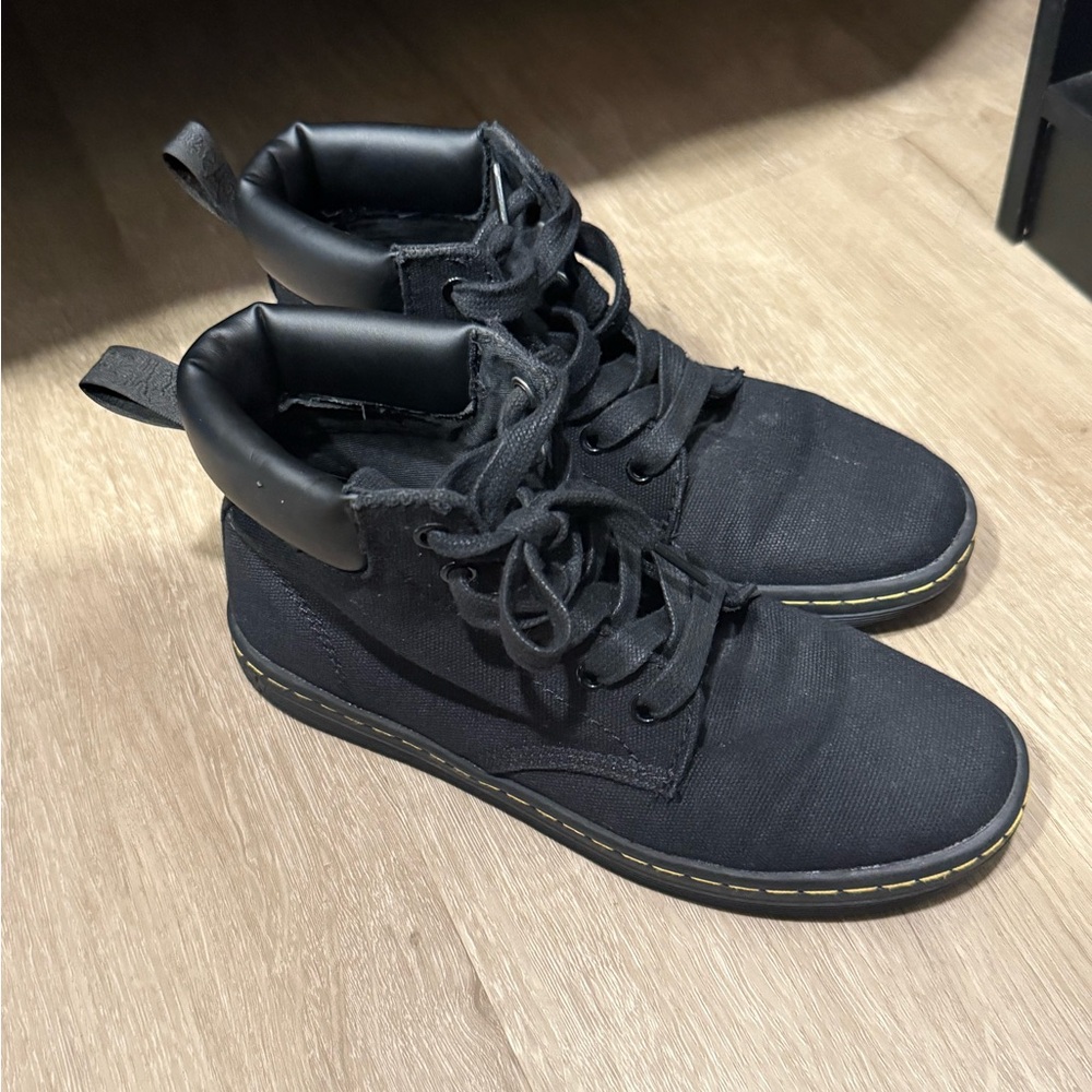 Dr. Marten’s Maelly Boots size 6